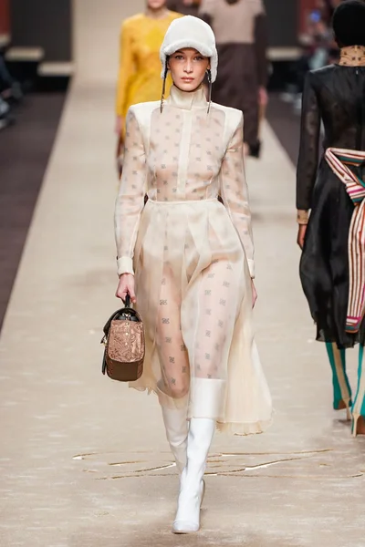 Look 41